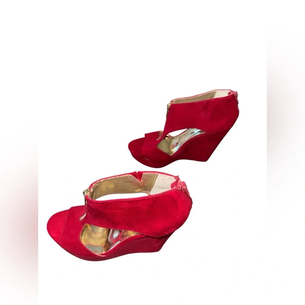 Carlos Santana Red High Heeled Wedges - Picture 3 of 5